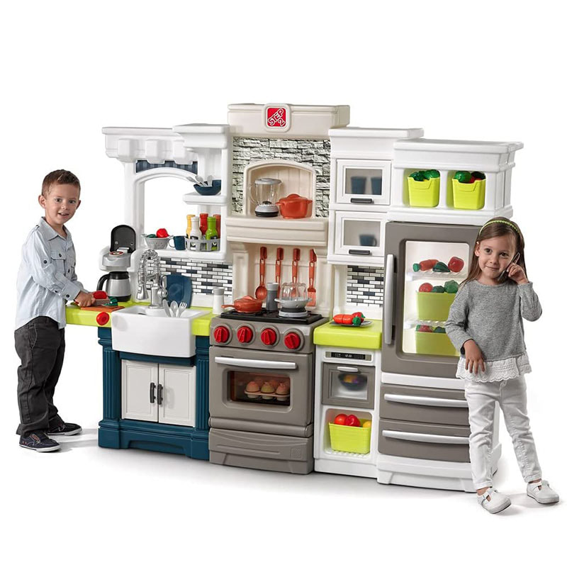 Step2 Elegant Edge Play Kitchen Large Kids Kitchen Playset ​with Real Lights & Sounds